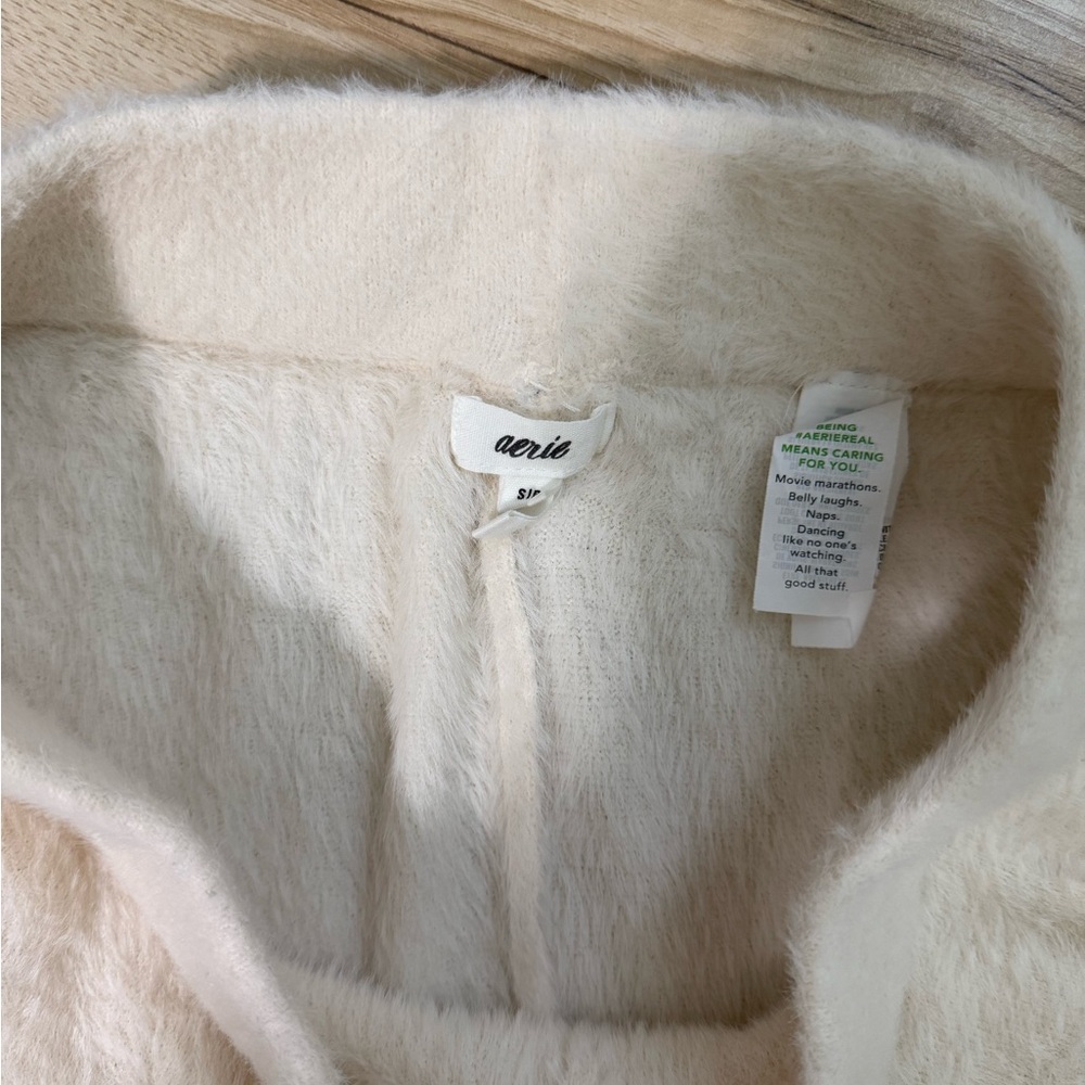 Aerie cream soft and COMFORTABLE wide leg lounge pants - Picture 5 of 6